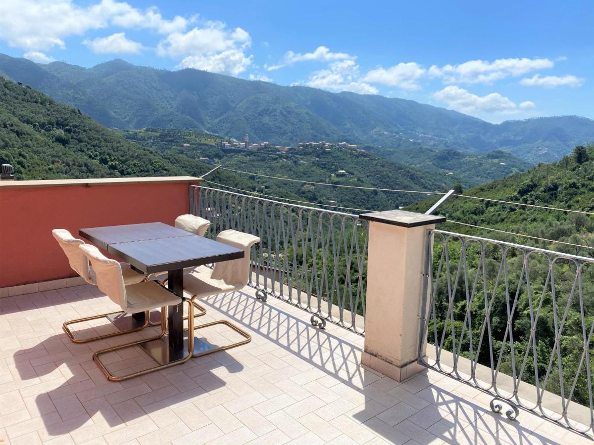Le Case Della Lizza - Casa Rossa Levanto Exteriör bild